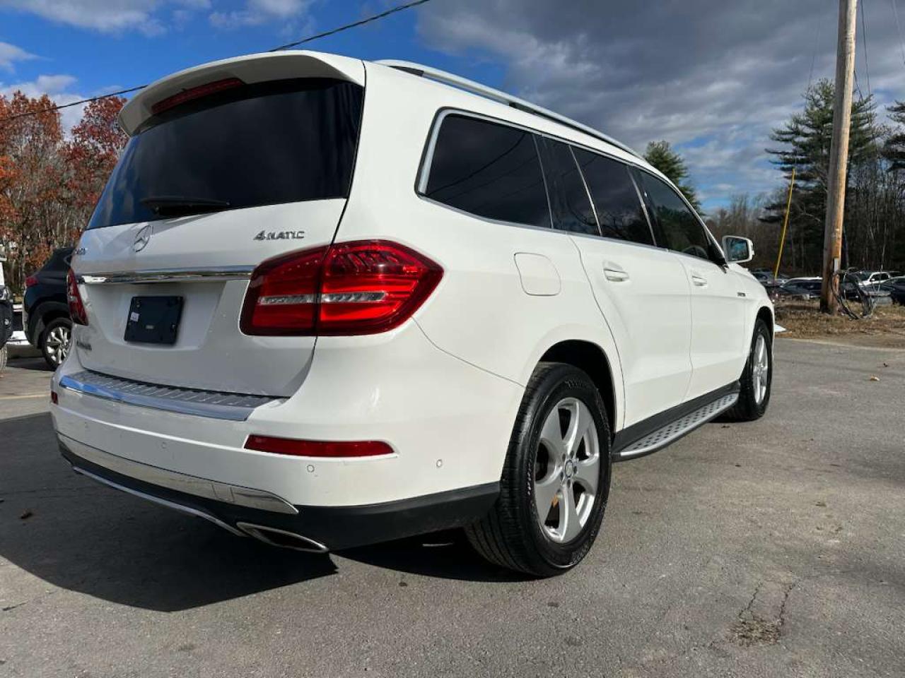 Фото: 4JGDF6EE9HA798054