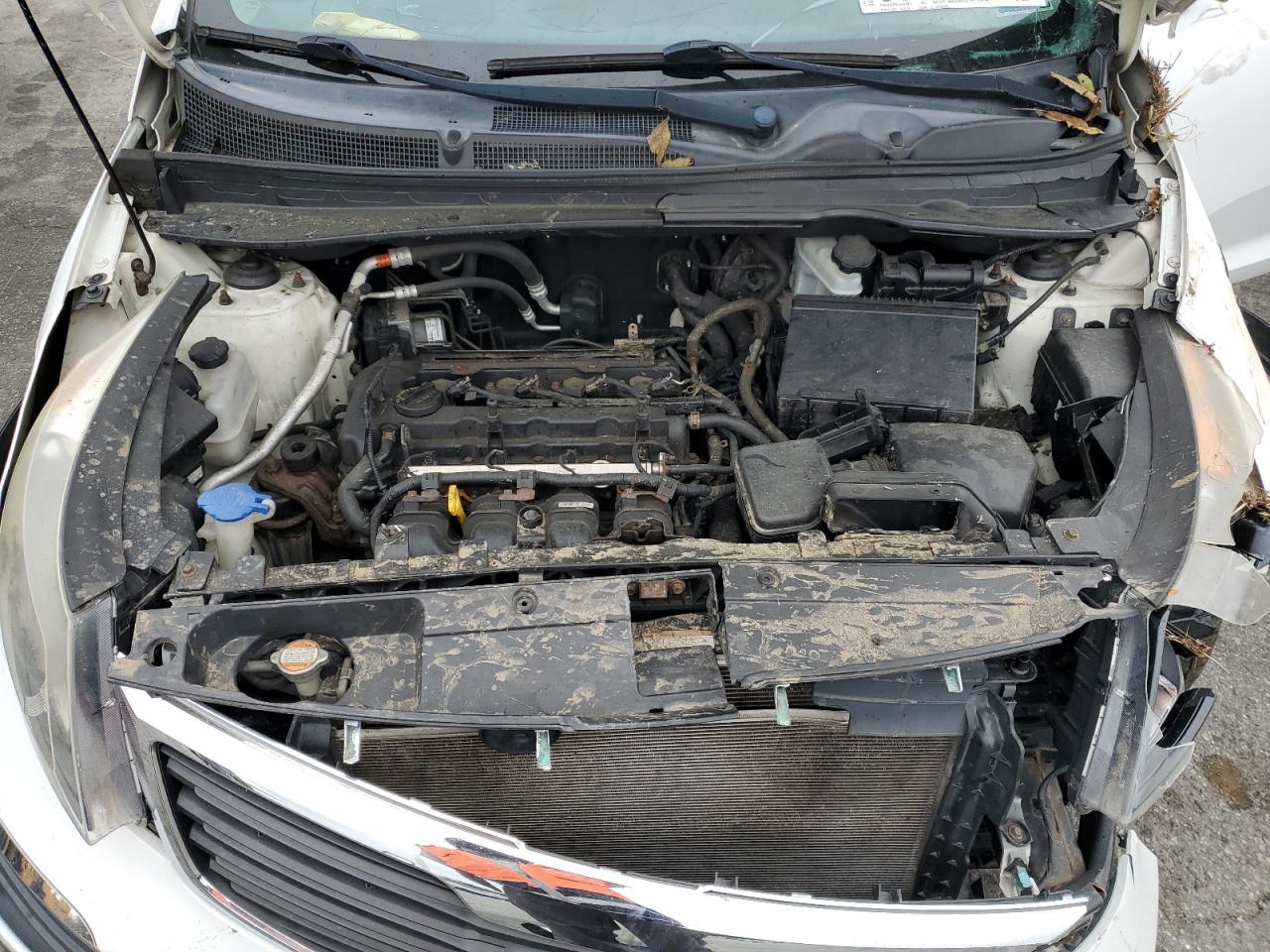 2012 Kia Sportage Base VIN: KNDPB3A25C7305693 Lot: 90636605