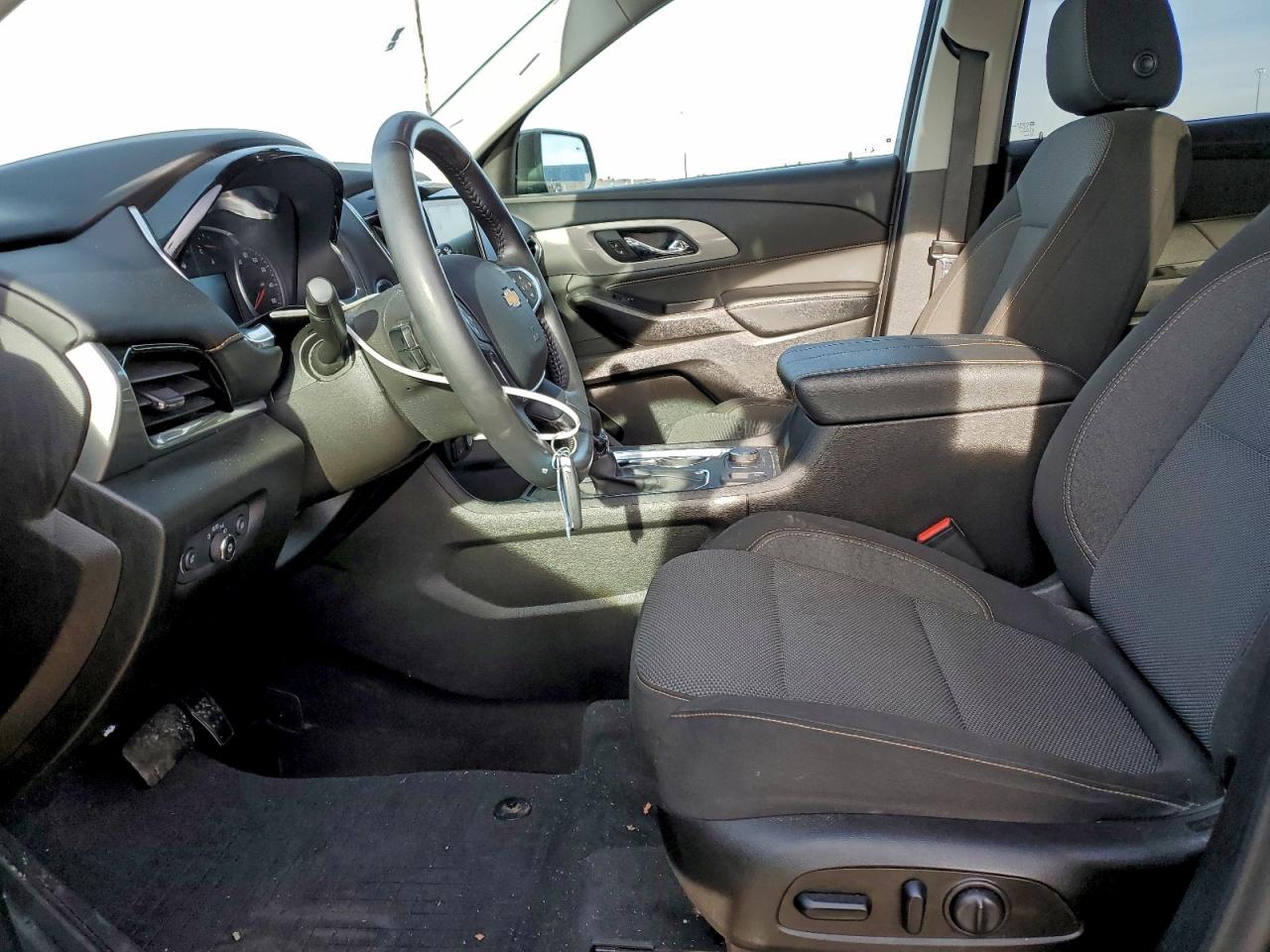 2021 Chevrolet Traverse Lt VIN: 1GNERGKWXMJ252402 Lot: 93461225
