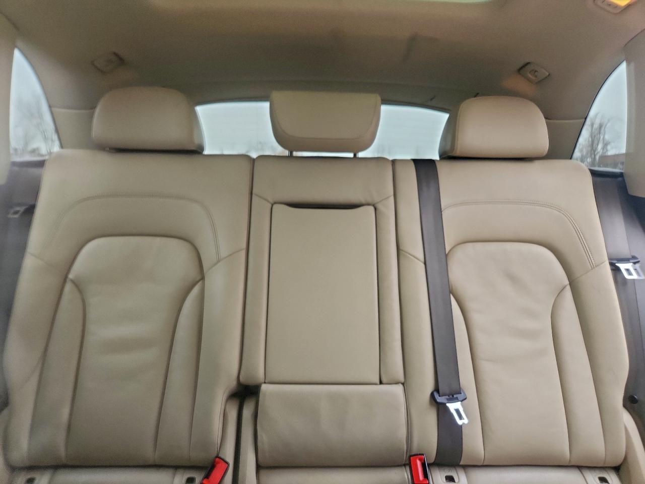 2016 Audi Q5 Premium VIN: WA1C2AFP3GA056059 Lot: 93369905