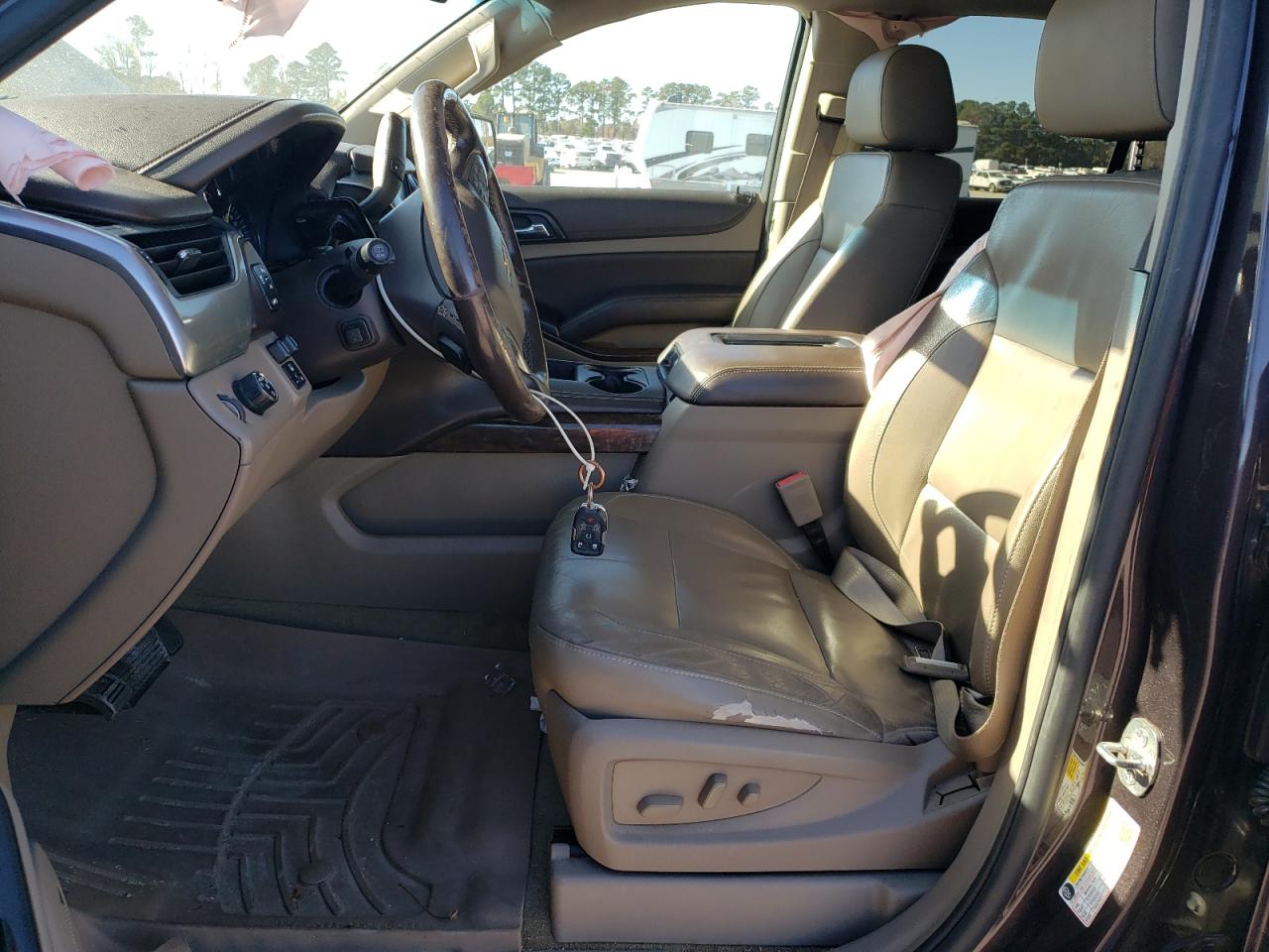 2016 Chevrolet Suburban C1500 Lt VIN: 1GNSCHKC5GR467191 Lot: 92852425