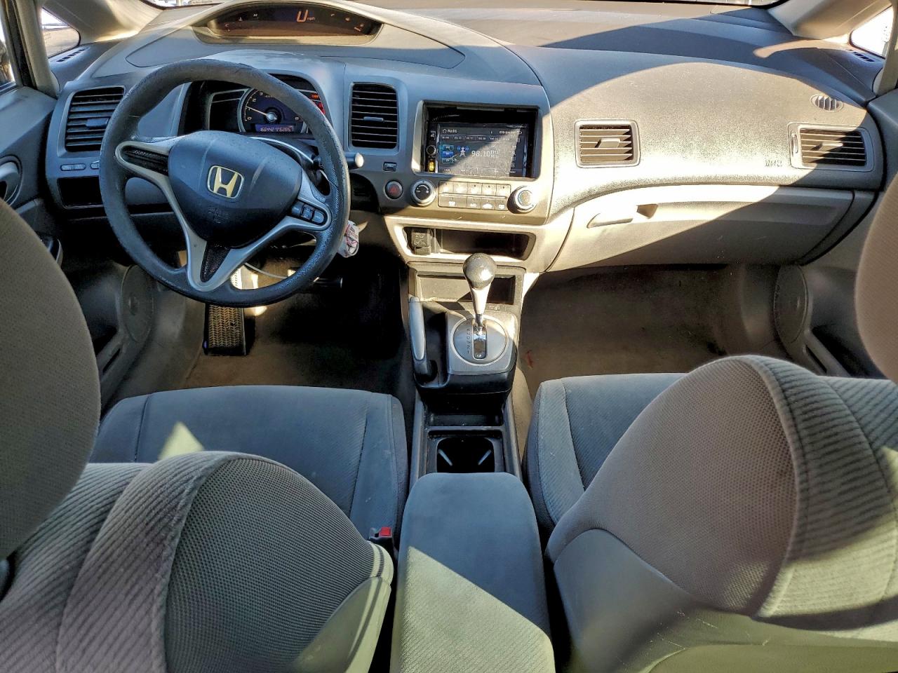 2010 Honda Civic Lx VIN: 19XFA1F55AE060686 Lot: 94718245