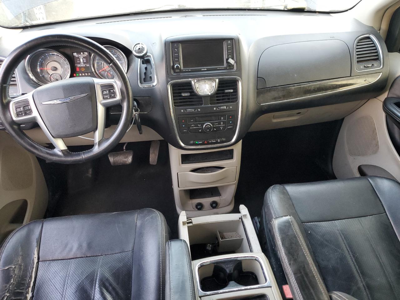 2011 Chrysler Town & Country Touring L VIN: 2A4RR8DG0BR656253 Lot: 92629795