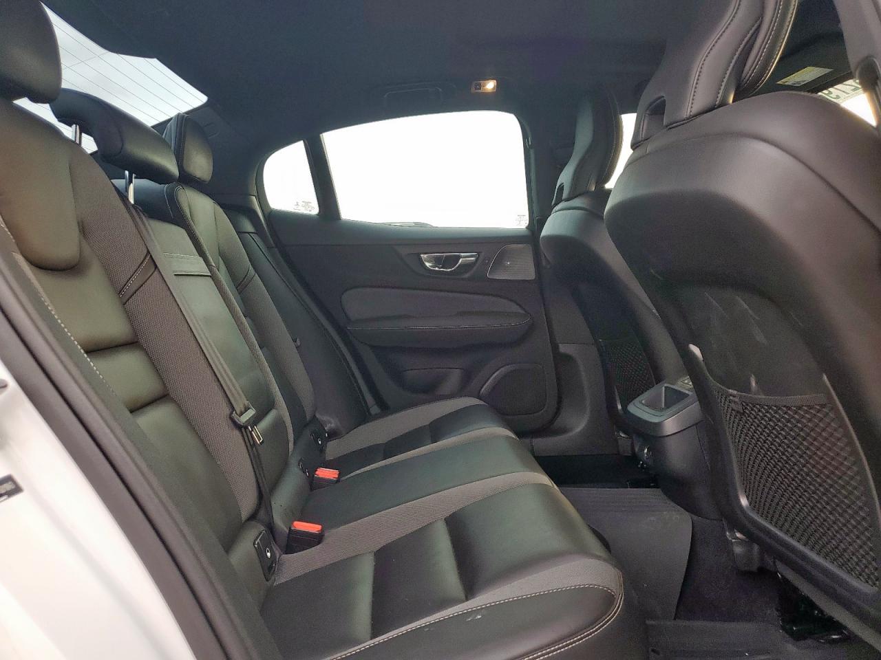 2019 Volvo S60 T6 R-Design VIN: 7JRA22TM9KG011843 Lot: 92982795