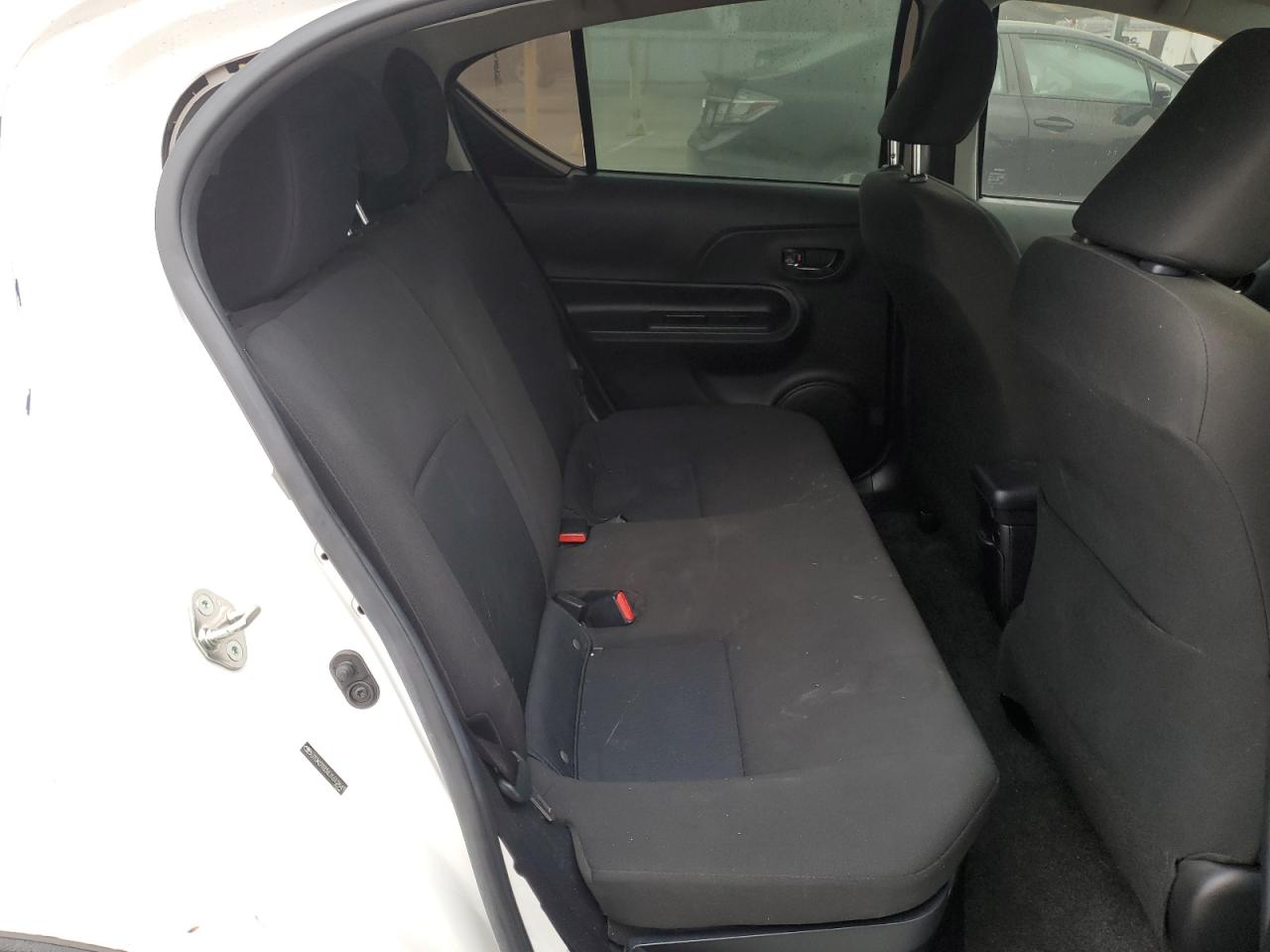 2018 Toyota Prius C VIN: JTDKDTB38J1612643 Lot: 91113065