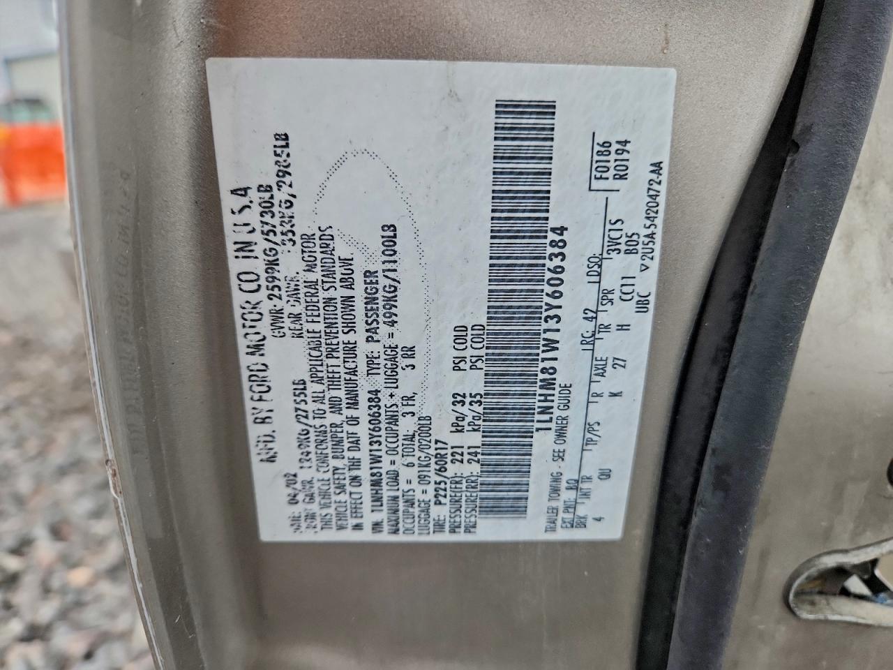 2003 Lincoln Town Car Executive VIN: 1LNHM81W13Y606384 Lot: 94054245