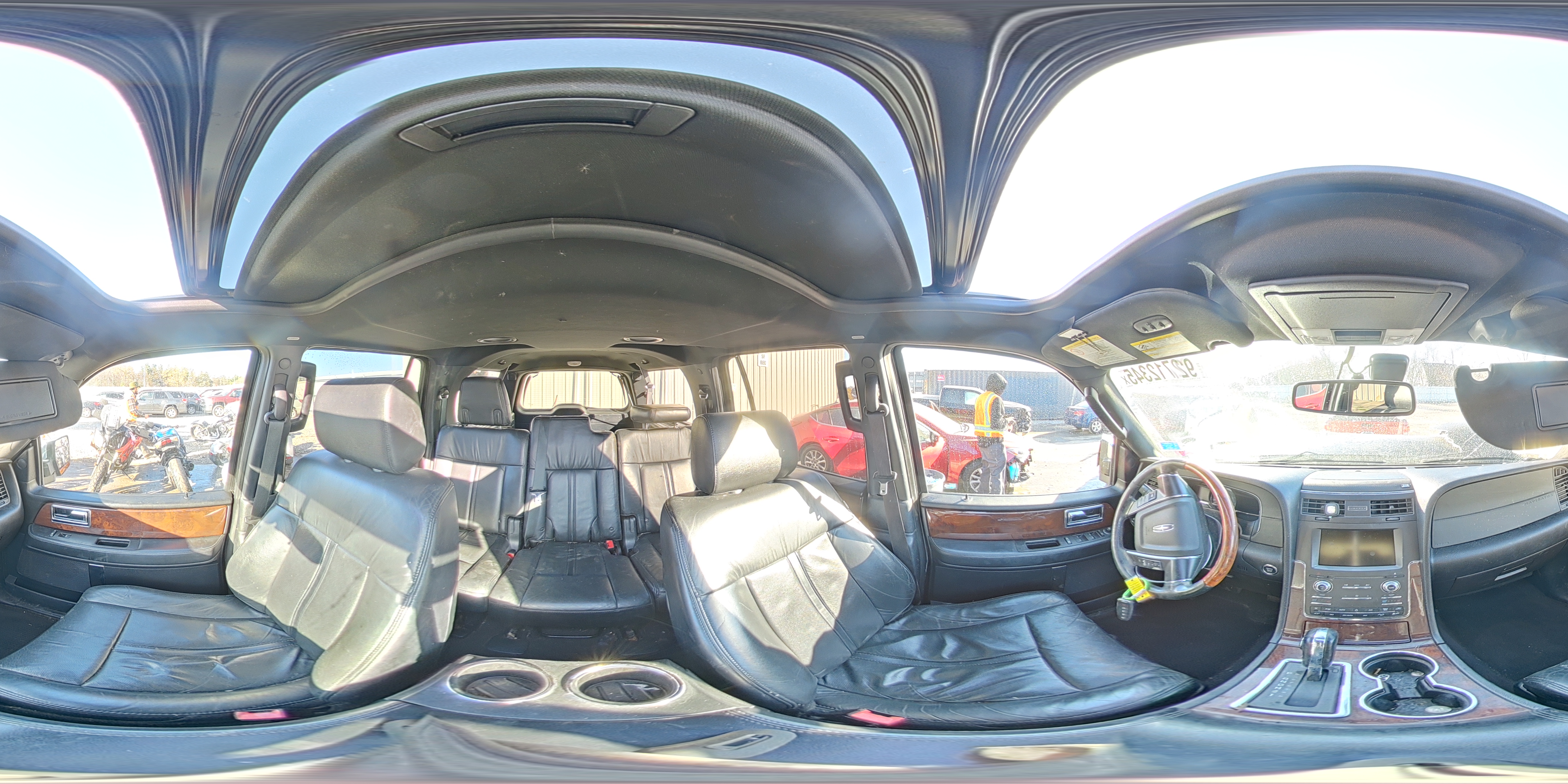 2015 Lincoln Navigator L VIN: 5LMJJ3JT6FEJ02161 Lot: 92712345