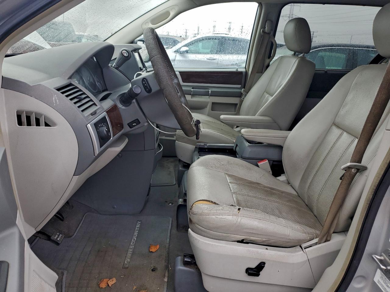 2009 Chrysler Town & Country Touring VIN: 2A8HR541X9R642147 Lot: 94022665