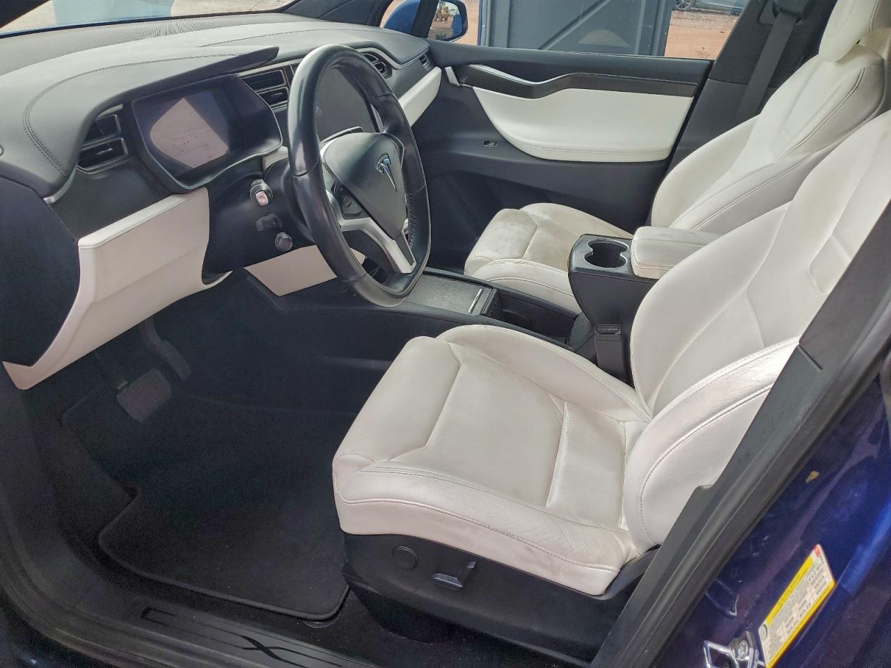 2017 Tesla Model X VIN: 5YJXCBE29HF066510 Lot: 92311835