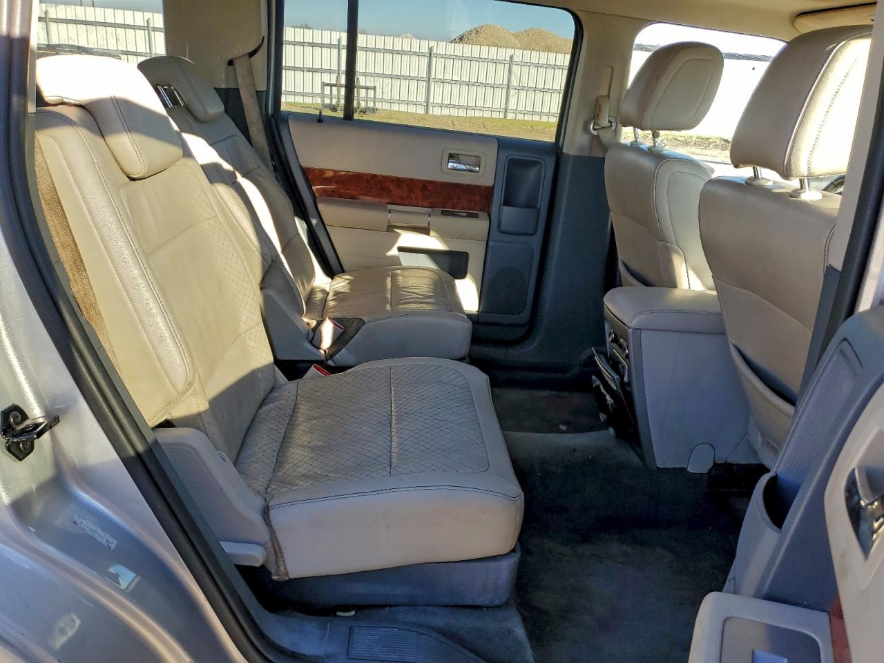 2009 Ford Flex Limited VIN: 2FMDK53C39BA15887 Lot: 93341695