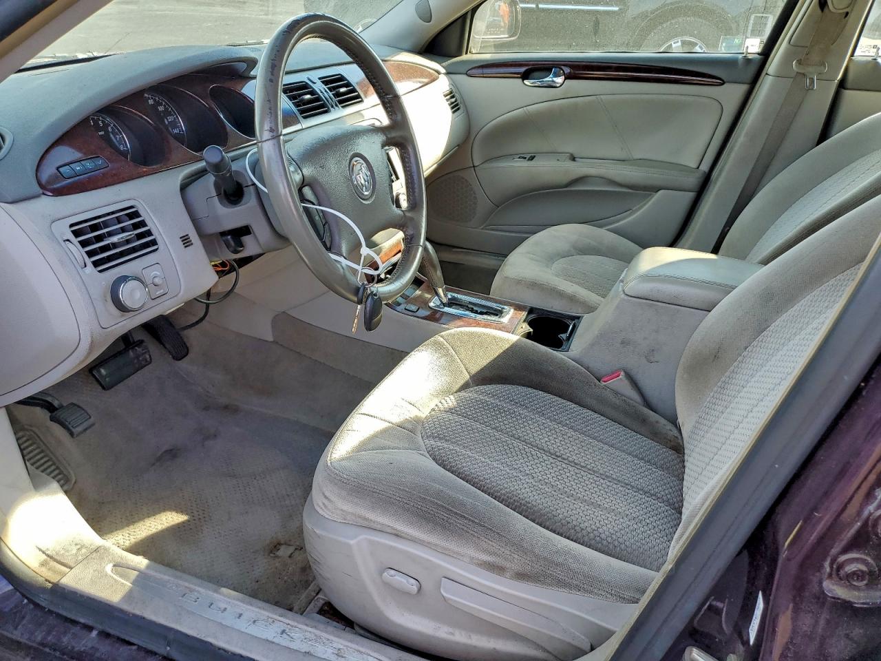 2008 Buick Lucerne Cx VIN: 1G4HP57258U197685 Lot: 94060245