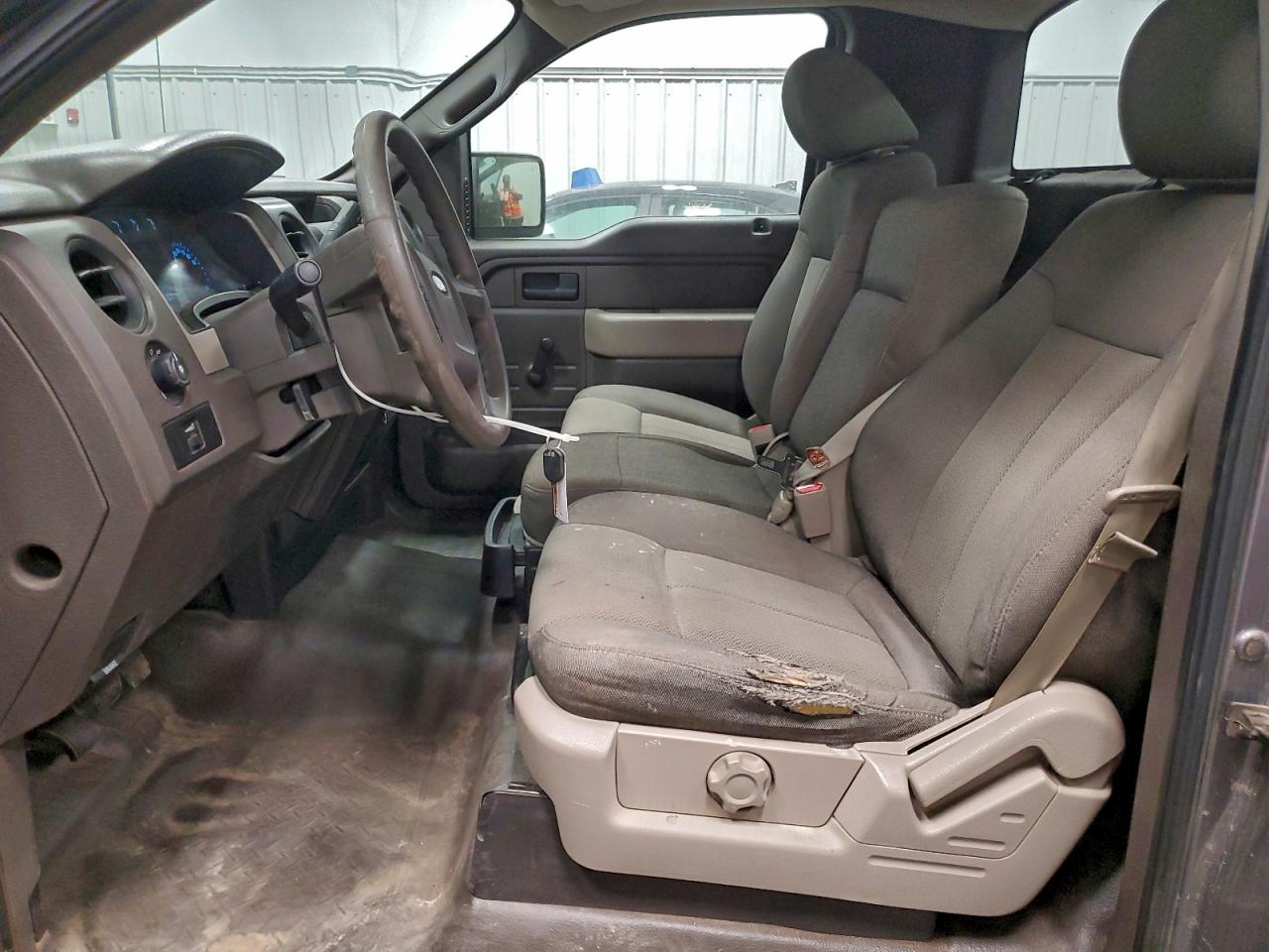 2010 Ford F150 VIN: 1FTMF1CW5AKB03992 Lot: 93676875