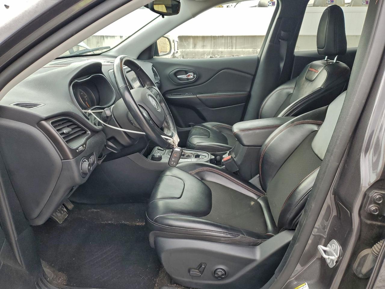 2020 Jeep Cherokee Trailhawk VIN: 1C4PJMBX8LD579040 Lot: 93690585