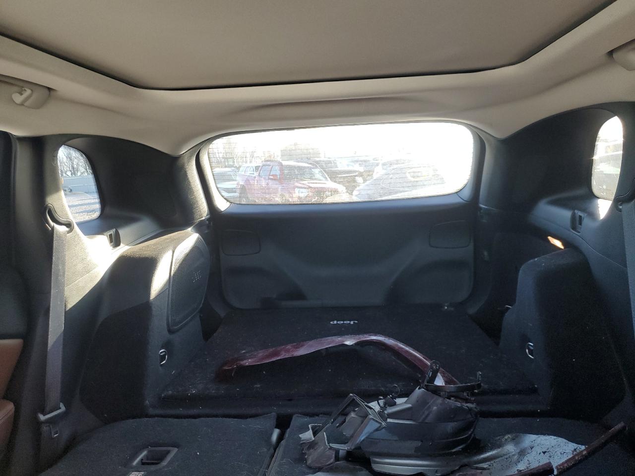 2019 Jeep Cherokee Overland VIN: 1C4PJMJX1KD249711 Lot: 92375215