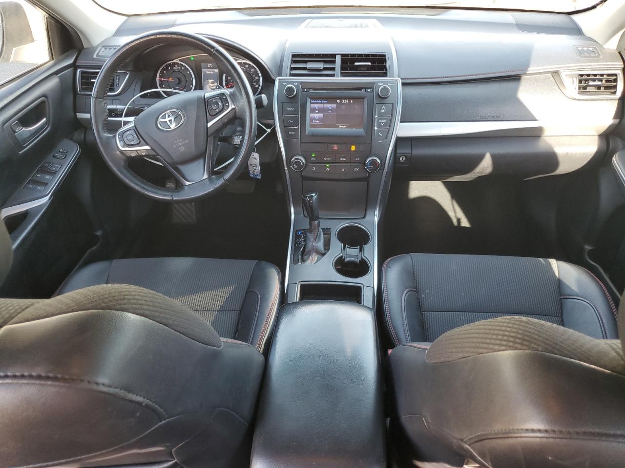 2017 Toyota Camry Le VIN: 4T1BF1FK5HU742416 Lot: 92239525