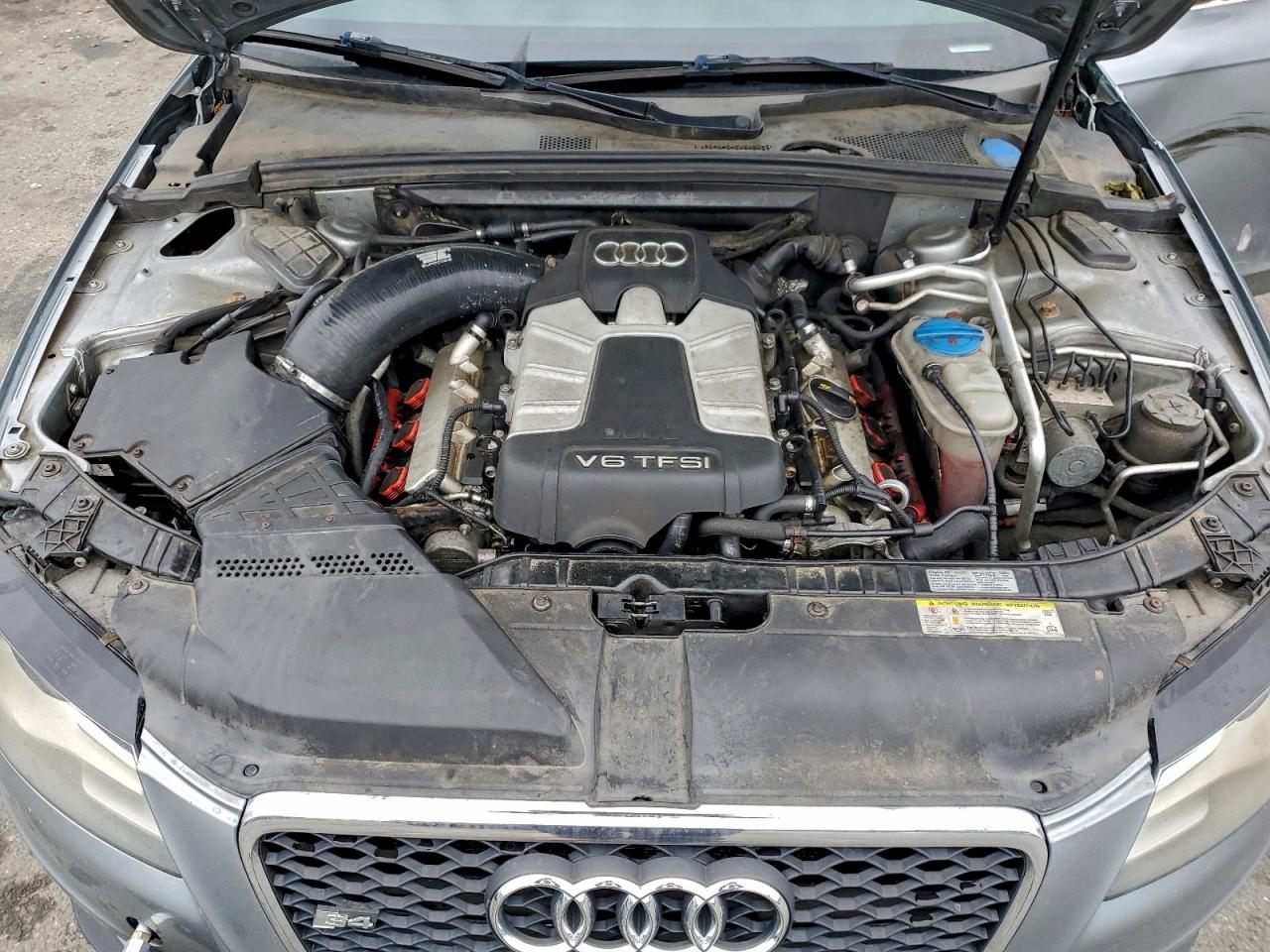 2010 Audi S4 Premium Plus VIN: WAUDGAFL2AA168526 Lot: 94501135