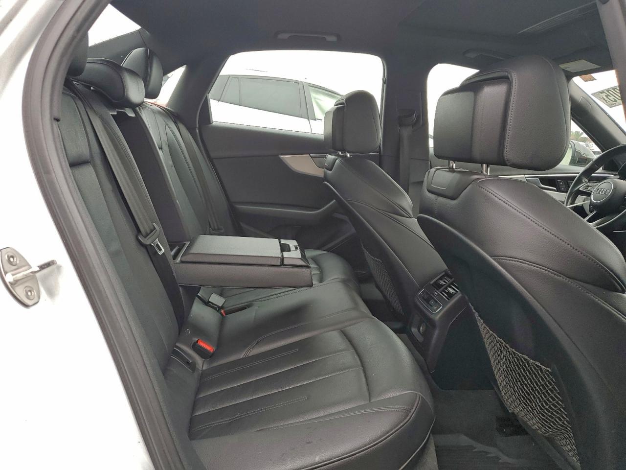 2017 Audi A4 Prestige VIN: WAUFNAF44HN022266 Lot: 93991205