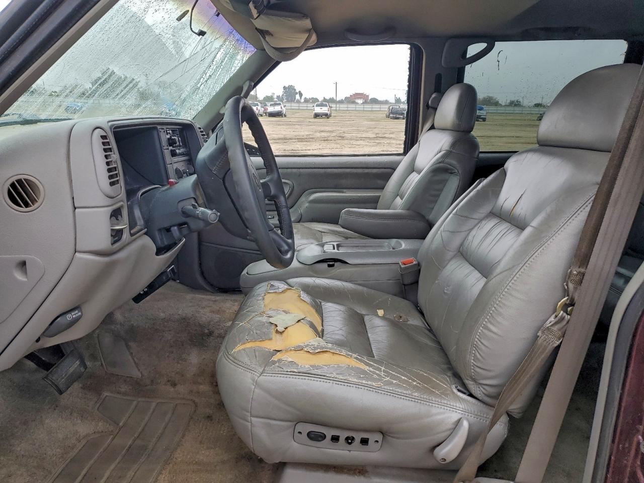 1996 Chevrolet Suburban K2500 VIN: 3GNGK26J9TG163225 Lot: 94329185
