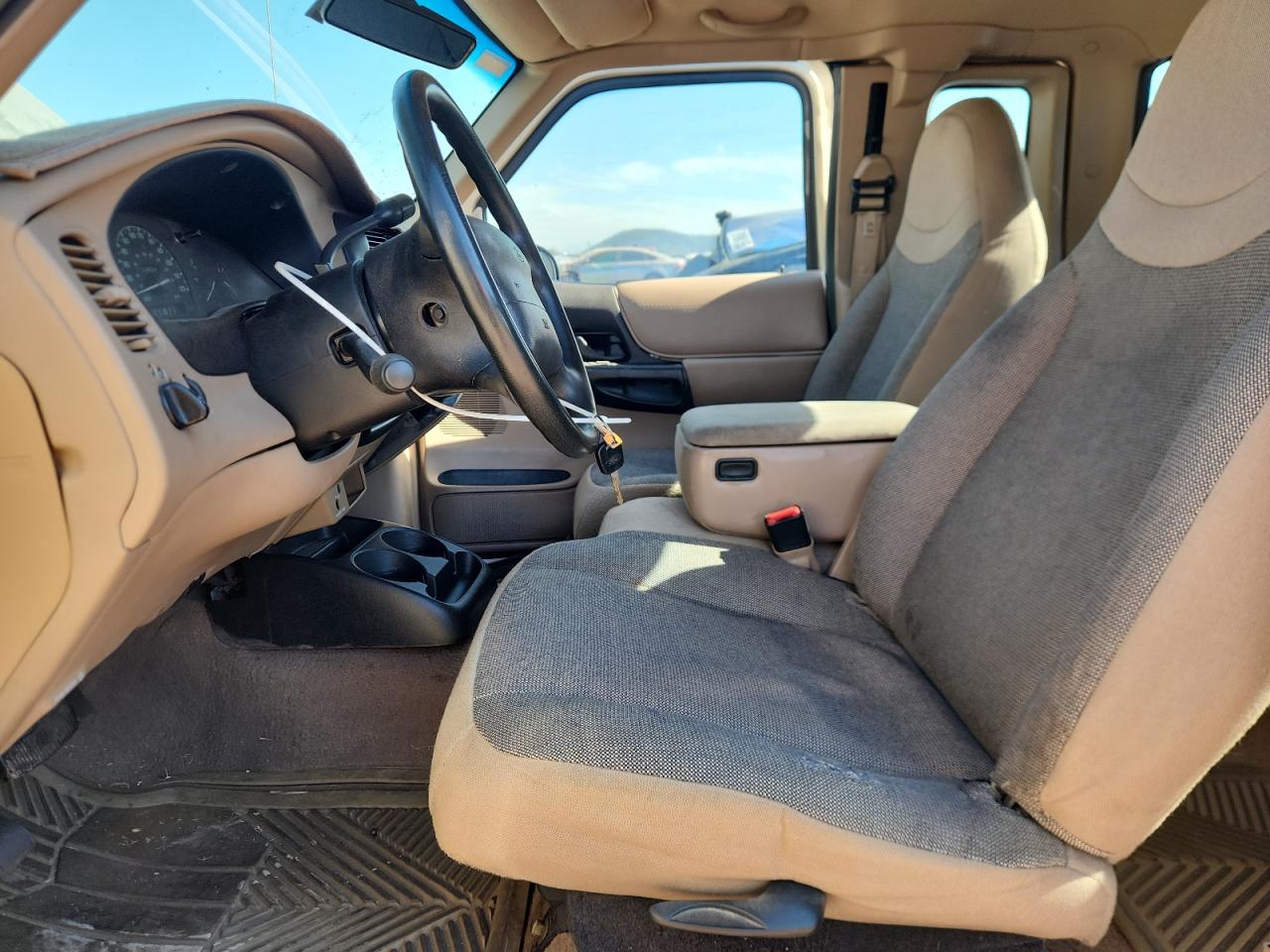 2000 Ford Ranger Super Cab VIN: 1FTYR14V5YPA85585 Lot: 92886985