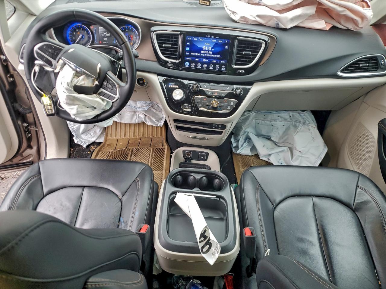 2017 Chrysler Pacifica Touring L VIN: 2C4RC1BG7HR608145 Lot: 94554535