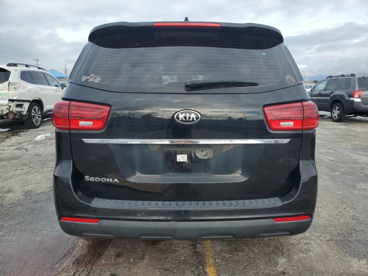 2020 Kia Sedona L VIN: KNDMA5C11L6592381 Lot: 92330135