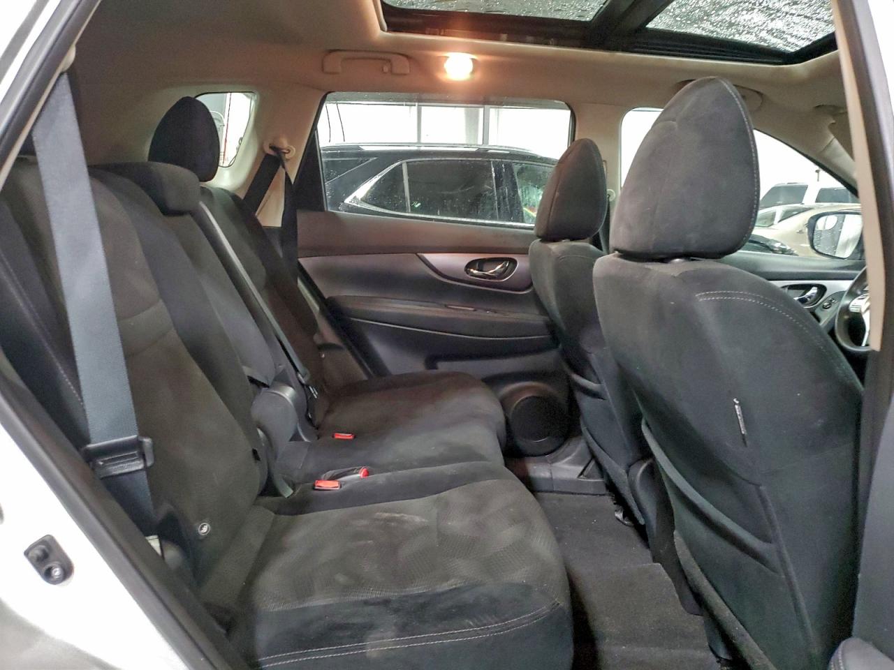 2015 Nissan Rogue S VIN: 5N1AT2MV3FC927574 Lot: 94300505