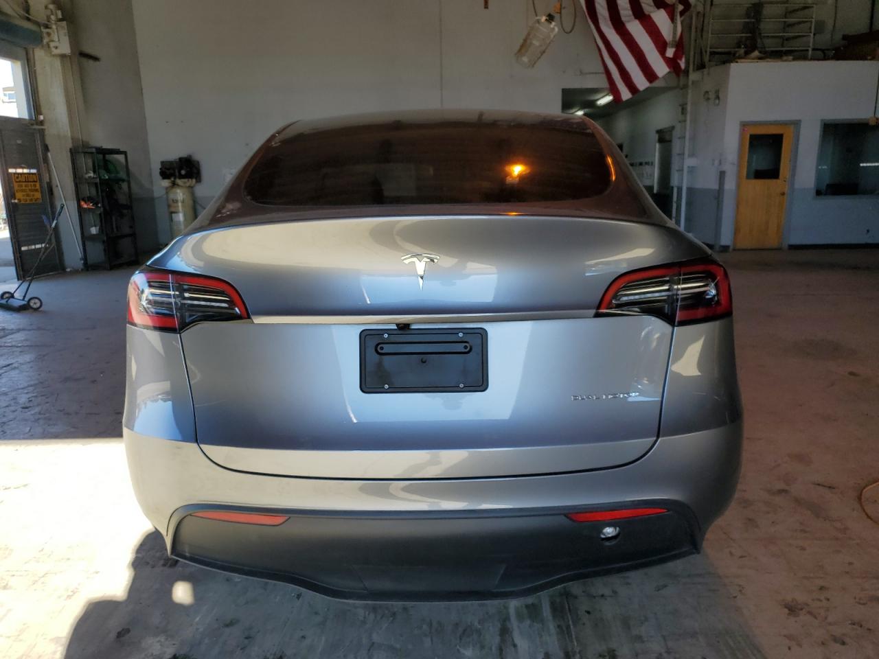 2025 Tesla Model Y VIN: 7SAYGDEEXSF296341 Lot: 91134115
