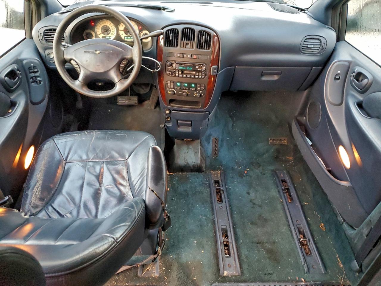 2002 Chrysler Town & Country Lxi VIN: 2C4GP54L12R550991 Lot: 93350145