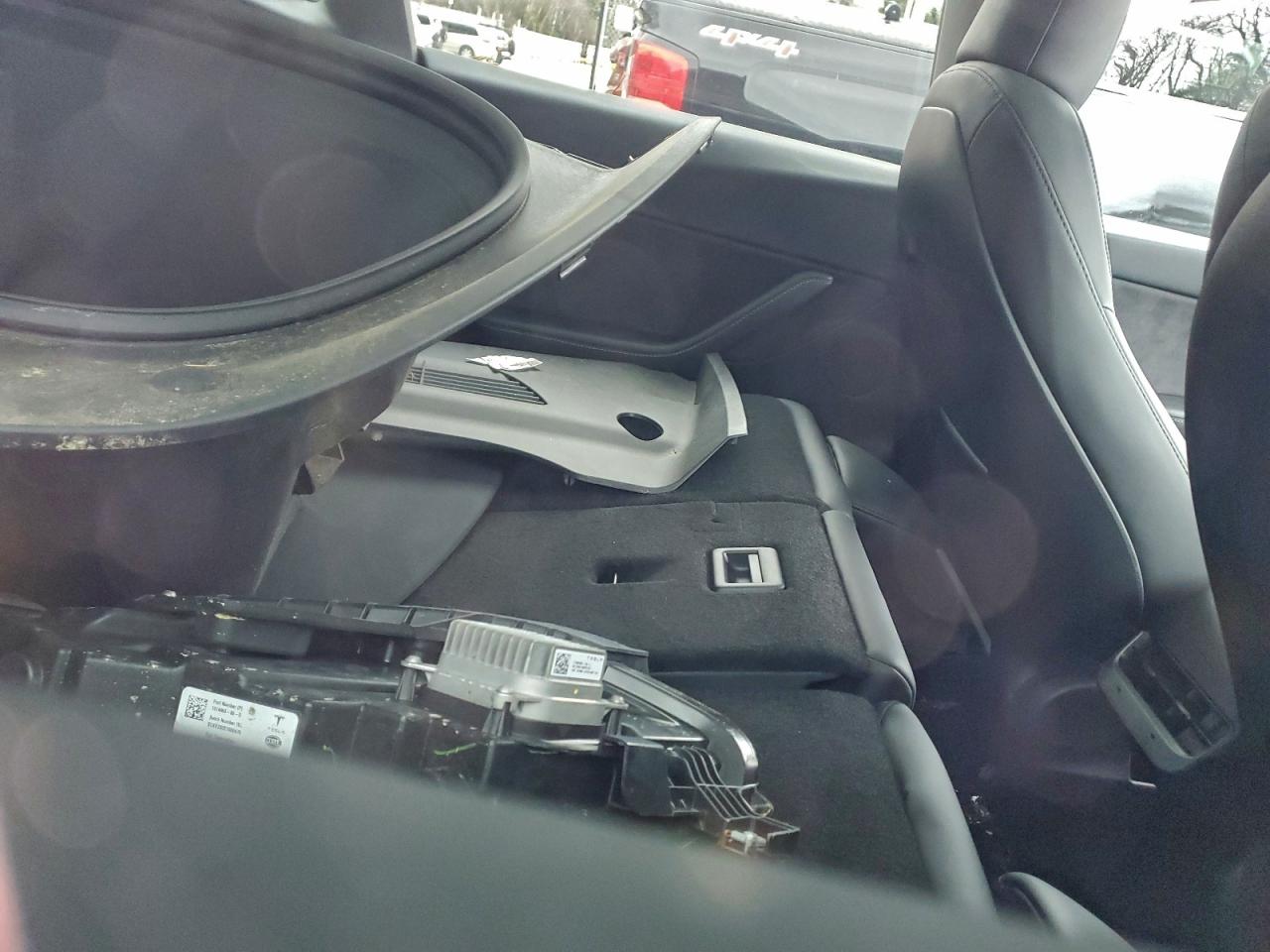 2023 Tesla Model Y VIN: 7SAYGDEE1PF863544 Lot: 93612025