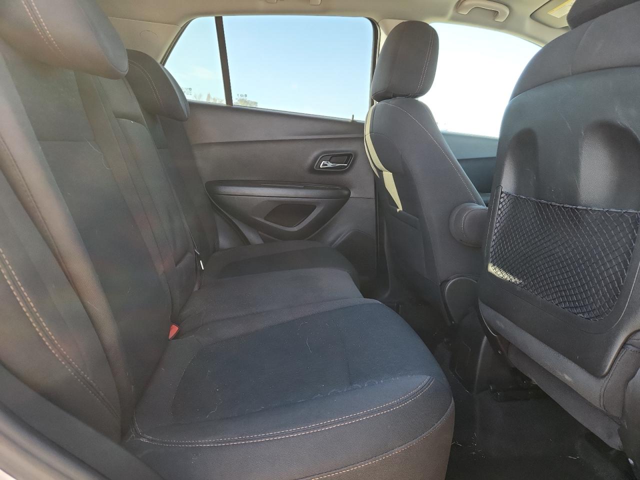 2021 Chevrolet Trax Ls VIN: KL7CJNSM1MB365821 Lot: 92386535