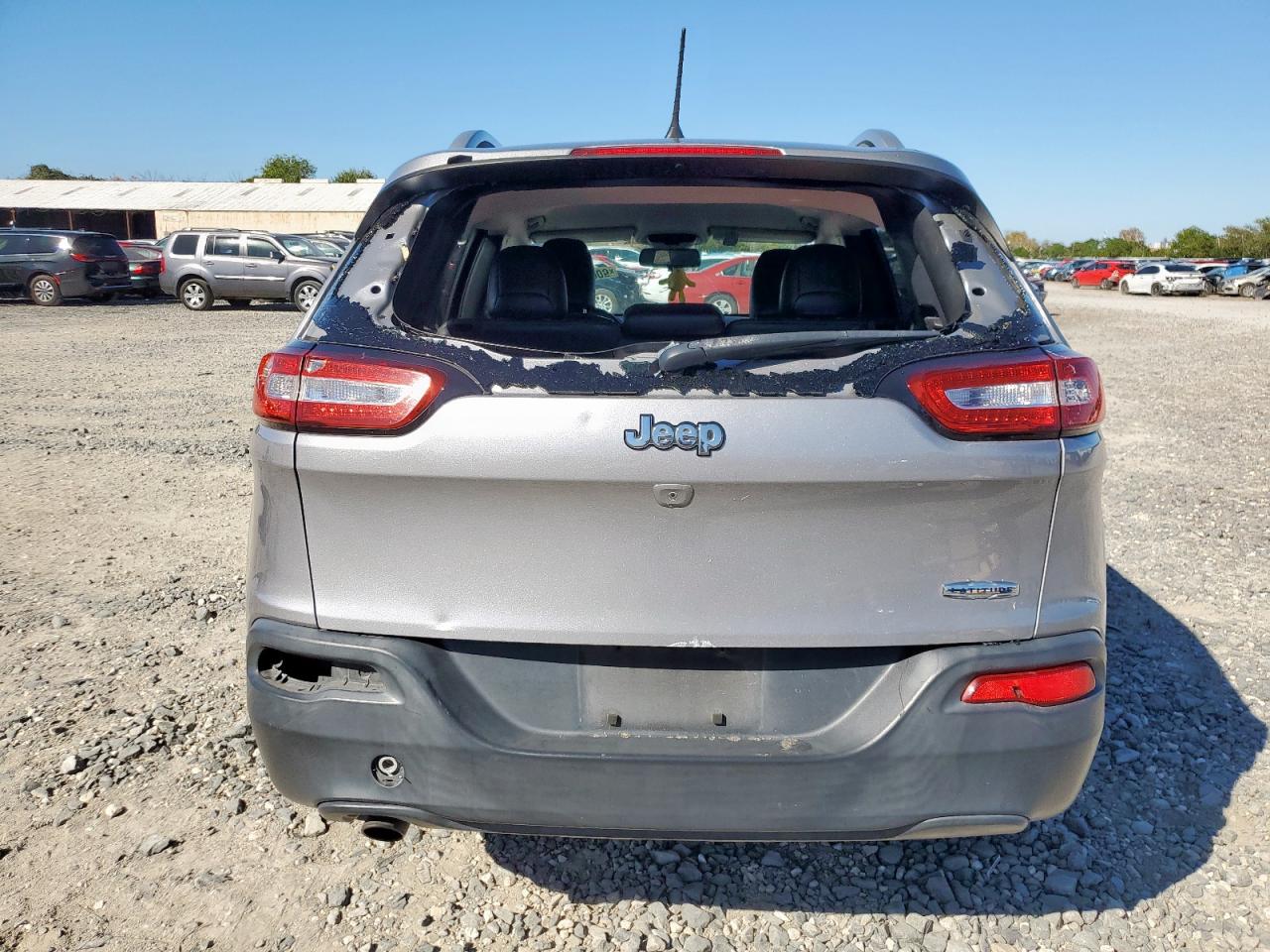 2018 Jeep Cherokee Latitude Plus VIN: 1C4PJLLB8JD518698 Lot: 91766905