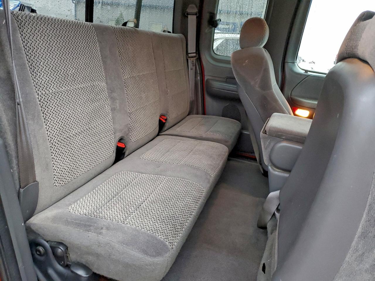 2002 Ford F150 VIN: 1FTRX18L02NA74919 Lot: 92749425