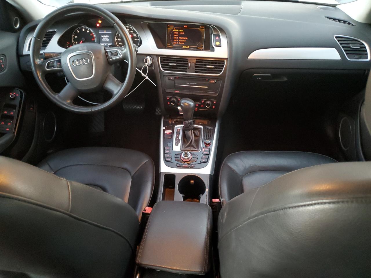 2010 Audi A4 Premium Plus VIN: WAUEFAFL4AN030986 Lot: 92212085