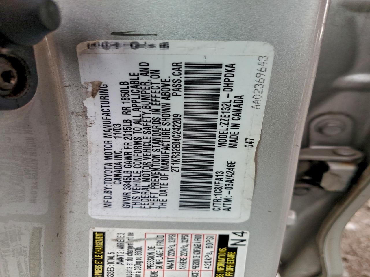 2004 Toyota Corolla Matrix Xr VIN: 2T1KR32E04C242209 Lot: 94452145