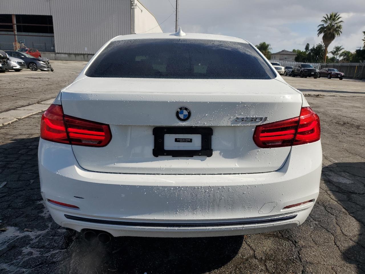 2018 BMW 330 I VIN: WBA8B9C52JK677305 Lot: 92605575