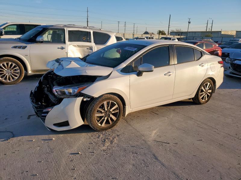 NISSAN VERSA SV 2024