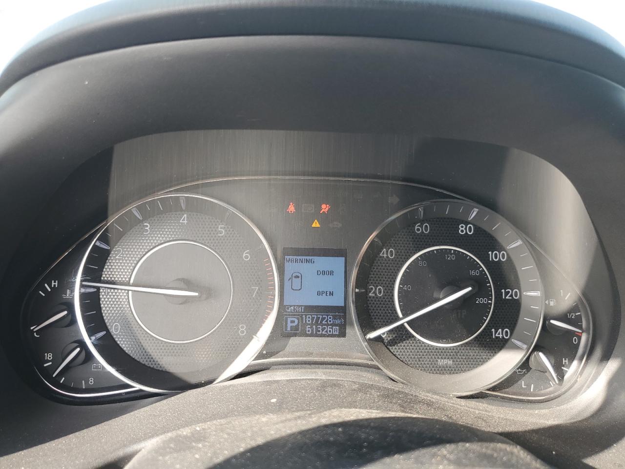 2017 Nissan Armada Platinum VIN: JN8AY2NF2H9300480 Lot: 92285835