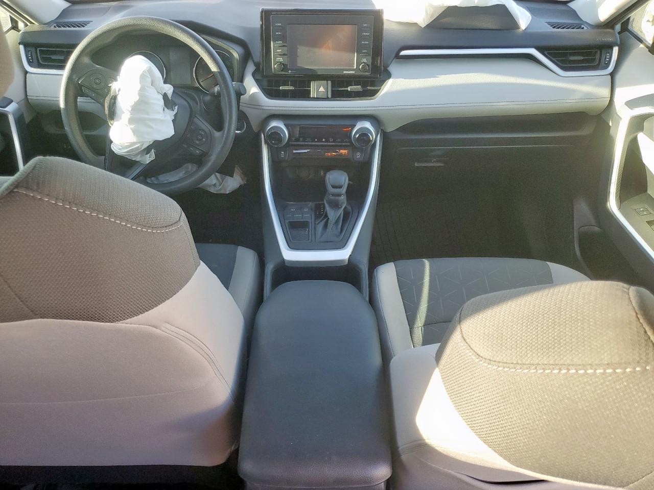 2022 Toyota Rav4 Xle VIN: 2T3W1RFV8NW187117 Lot: 92013685