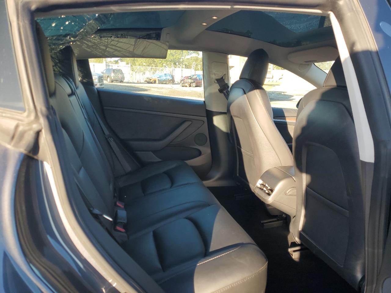 2022 Tesla Model 3 VIN: 5YJ3E1EB4NF251675 Lot: 93626585