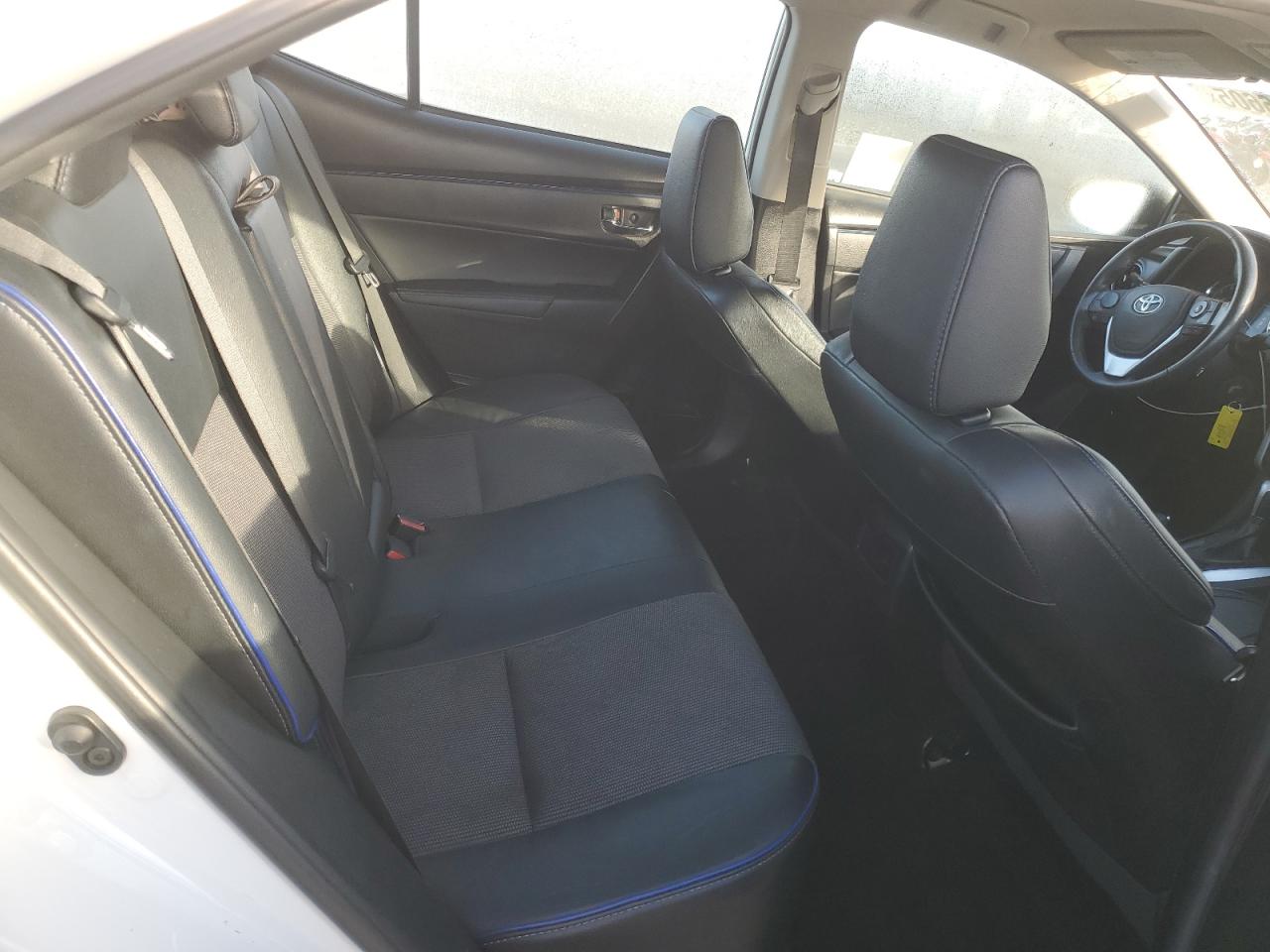 2018 Toyota Corolla L VIN: 2T1BURHE6JC029267 Lot: 92756605