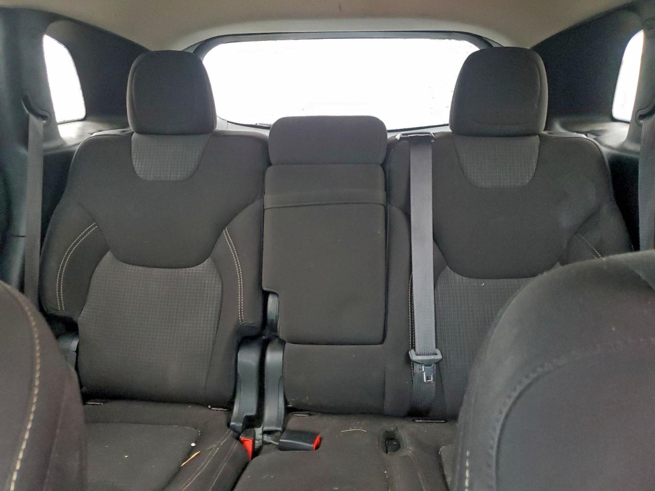 2017 Jeep Cherokee Latitude VIN: 1C4PJMCB4HW664858 Lot: 94427375