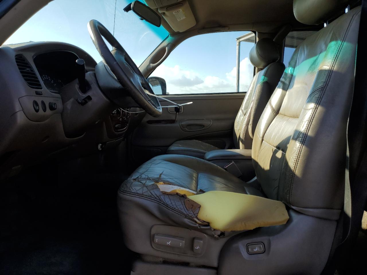 2001 Toyota Tundra Access Cab Limited VIN: 5TBBT48131S180652 Lot: 93532815