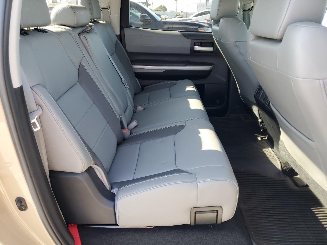 2018 Toyota Tundra Crewmax Limited VIN: 5TFHY5F10JX761564 Lot: 90737355