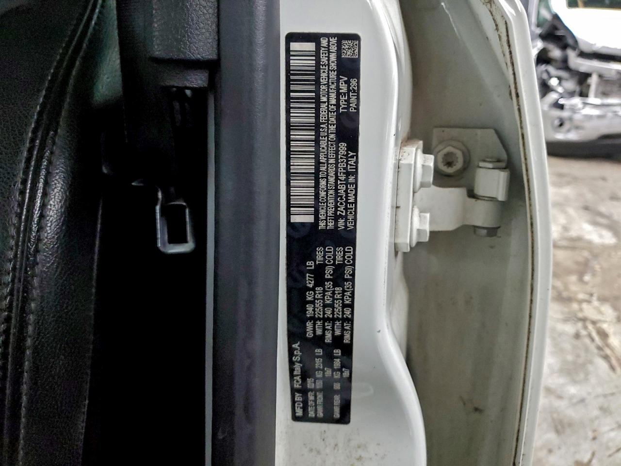 2015 Jeep Renegade Latitude VIN: ZACCJABT4FPB37999 Lot: 93928445