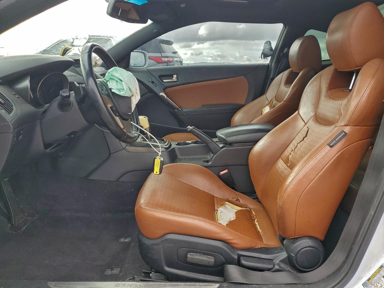 2013 Hyundai Genesis Coupe 3.8L VIN: KMHHU6KJ8DU113317 Lot: 93722875