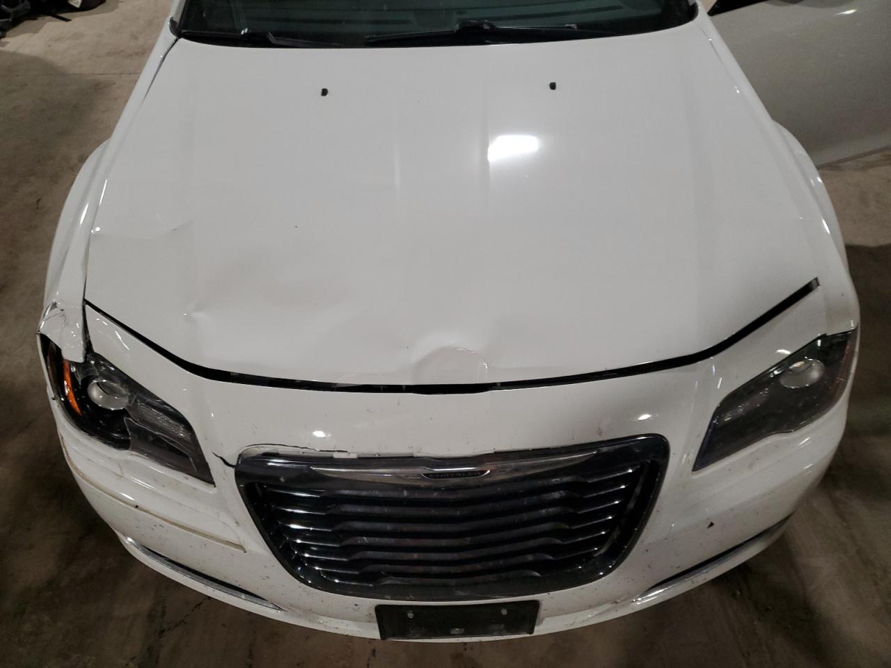 2014 Chrysler 300 S VIN: 2C3CCABG9EH253085 Lot: 93275535