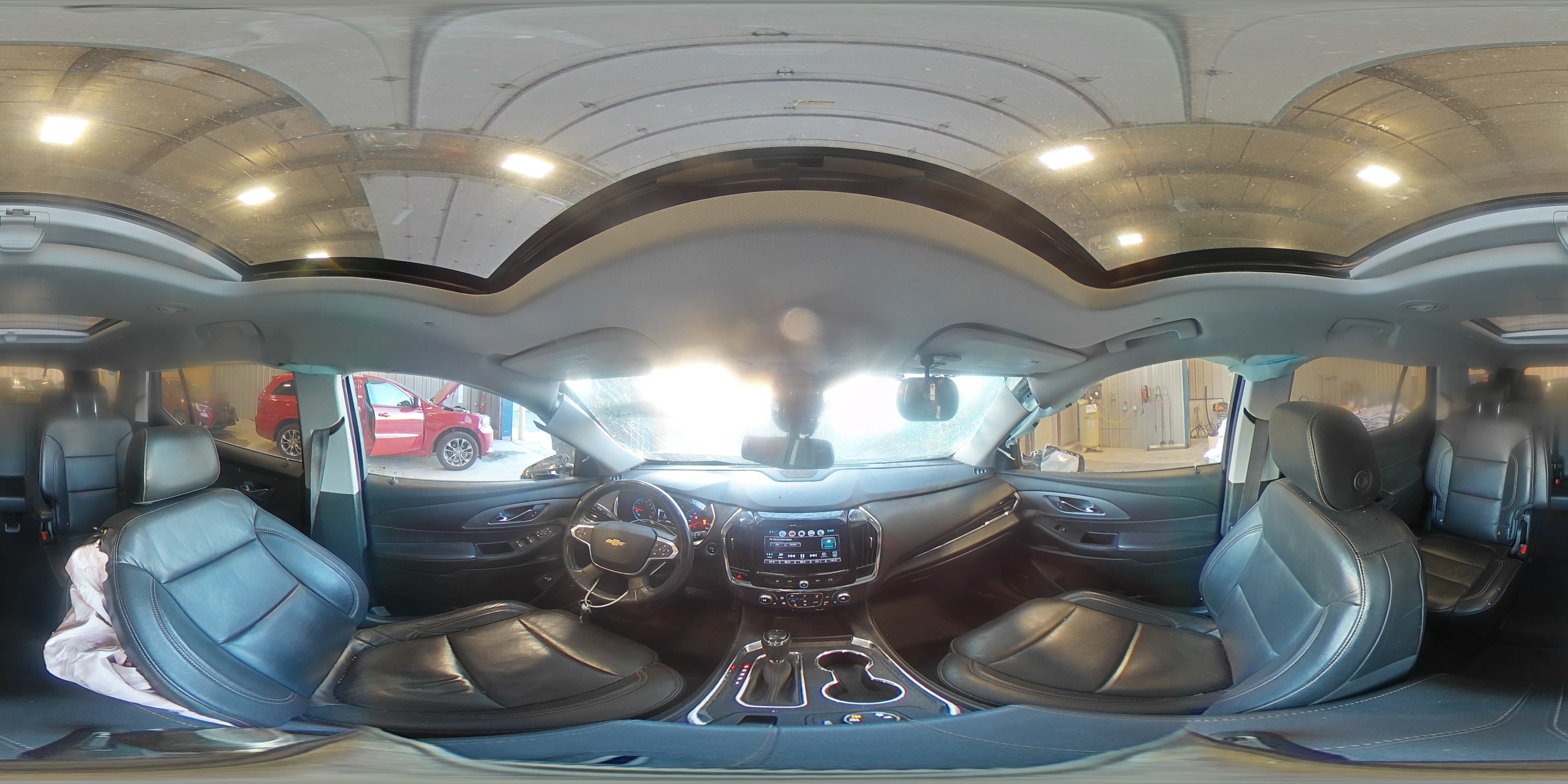 2018 Chevrolet Traverse Lt VIN: 1GNEVHKW6JJ153945 Lot: 92382295