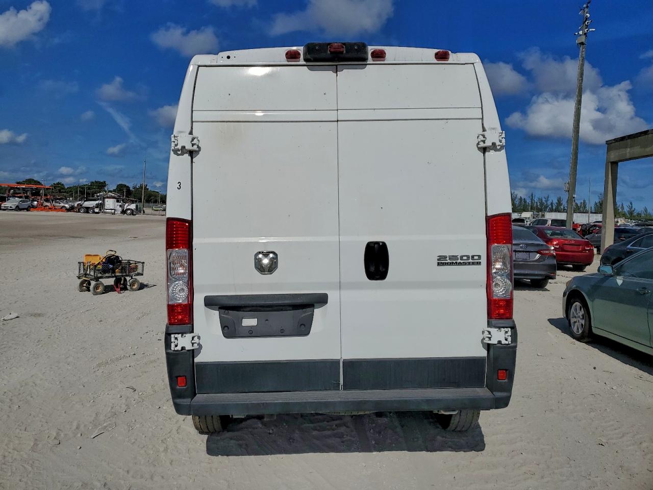 2025 Ram Promaster 2500 2500 High VIN: 3C6LRVDG7SE521094 Lot: 94635295