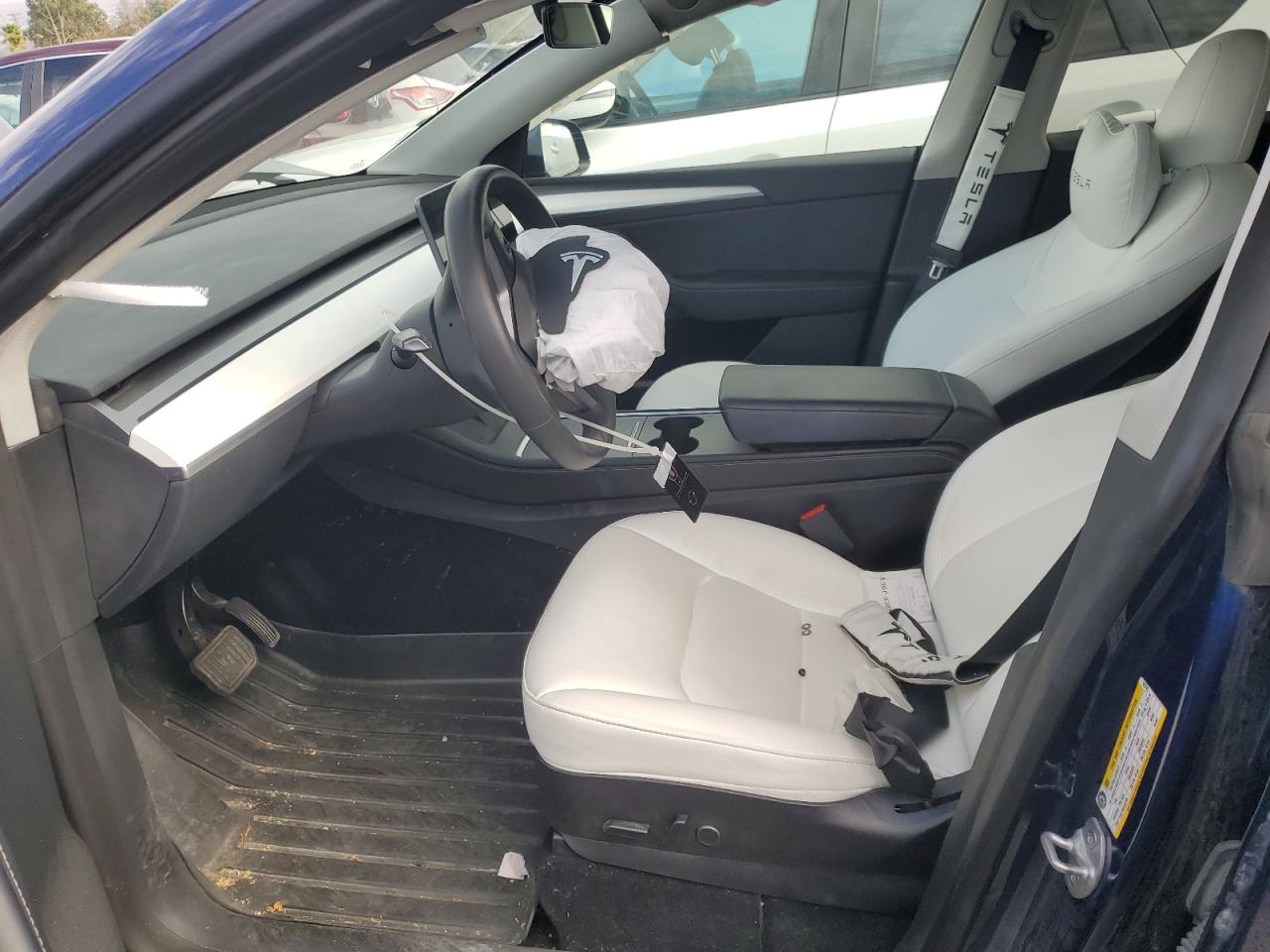 2023 Tesla Model Y VIN: 7SAYGDEE9PF622783 Lot: 90691015