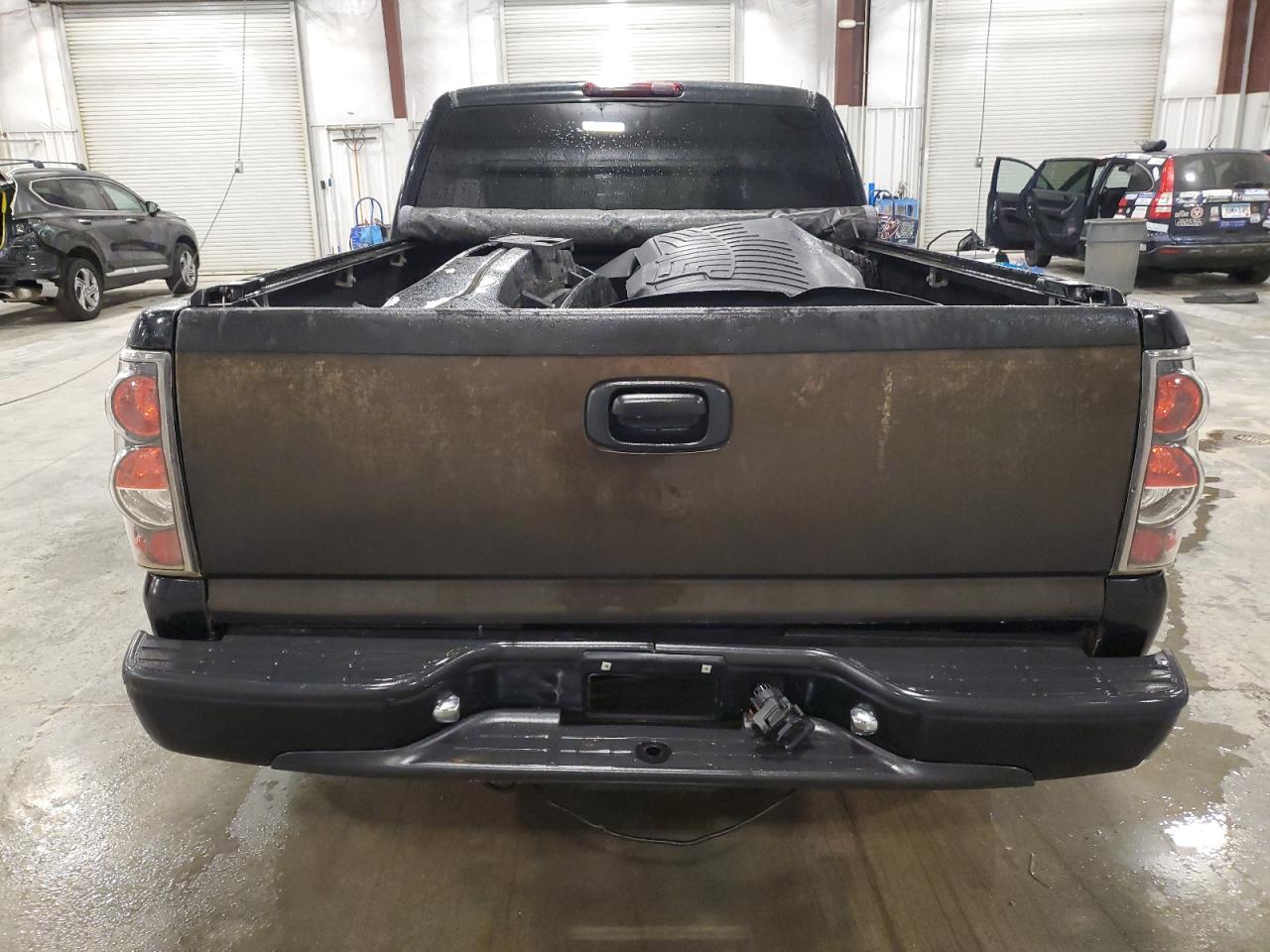 2005 GMC New Sierra K1500 VIN: 1GTEK19B55E131882 Lot: 92753995